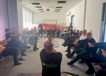 Panele podczas bezpłatnego szkolenia z Moto-Sekcją dla użytkowników motocykli BMW